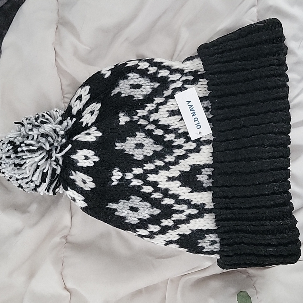Old Navy women's winter hat